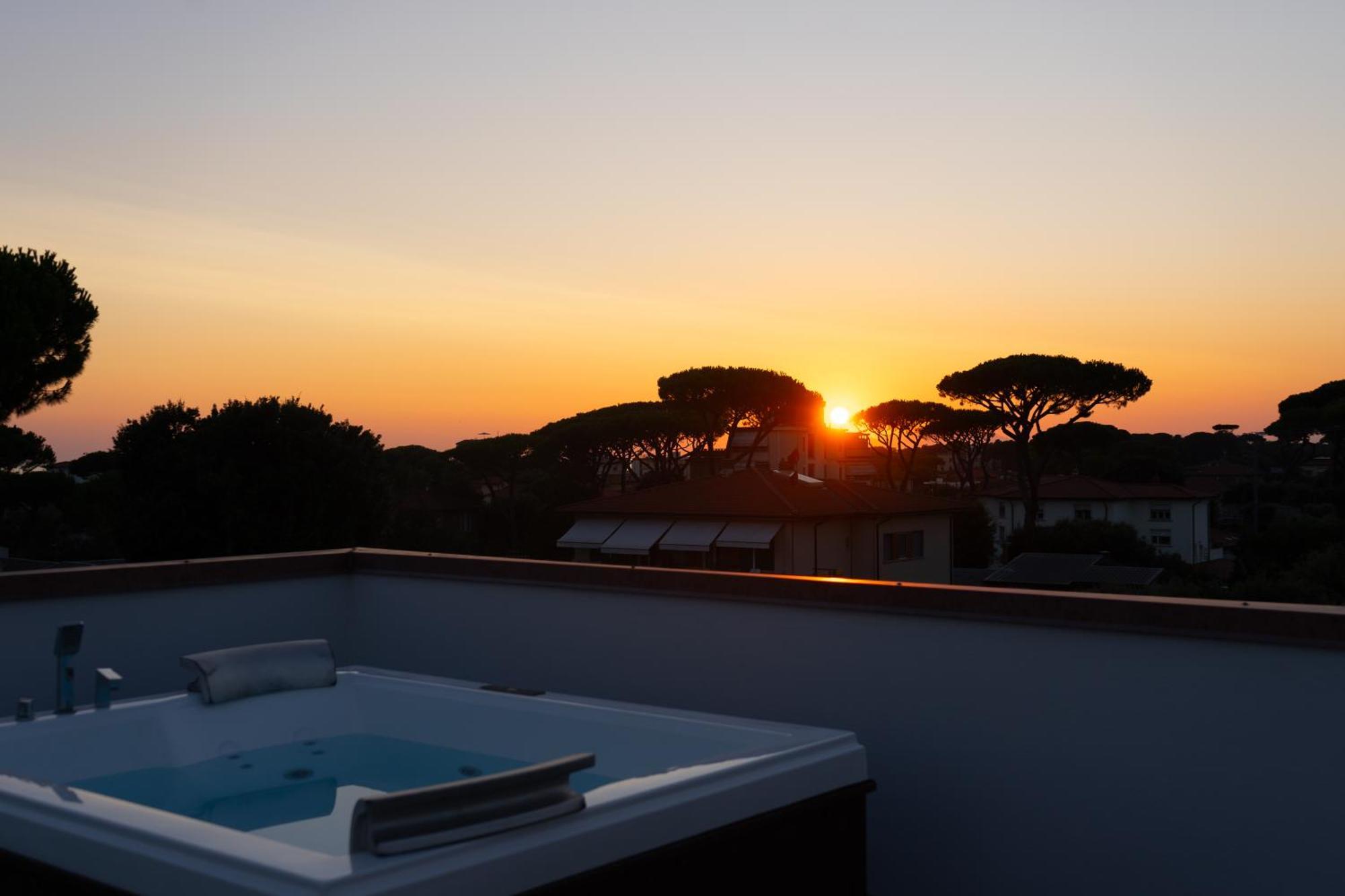 Park Hotel Giusy Lido di Camaiore Zewnętrze zdjęcie